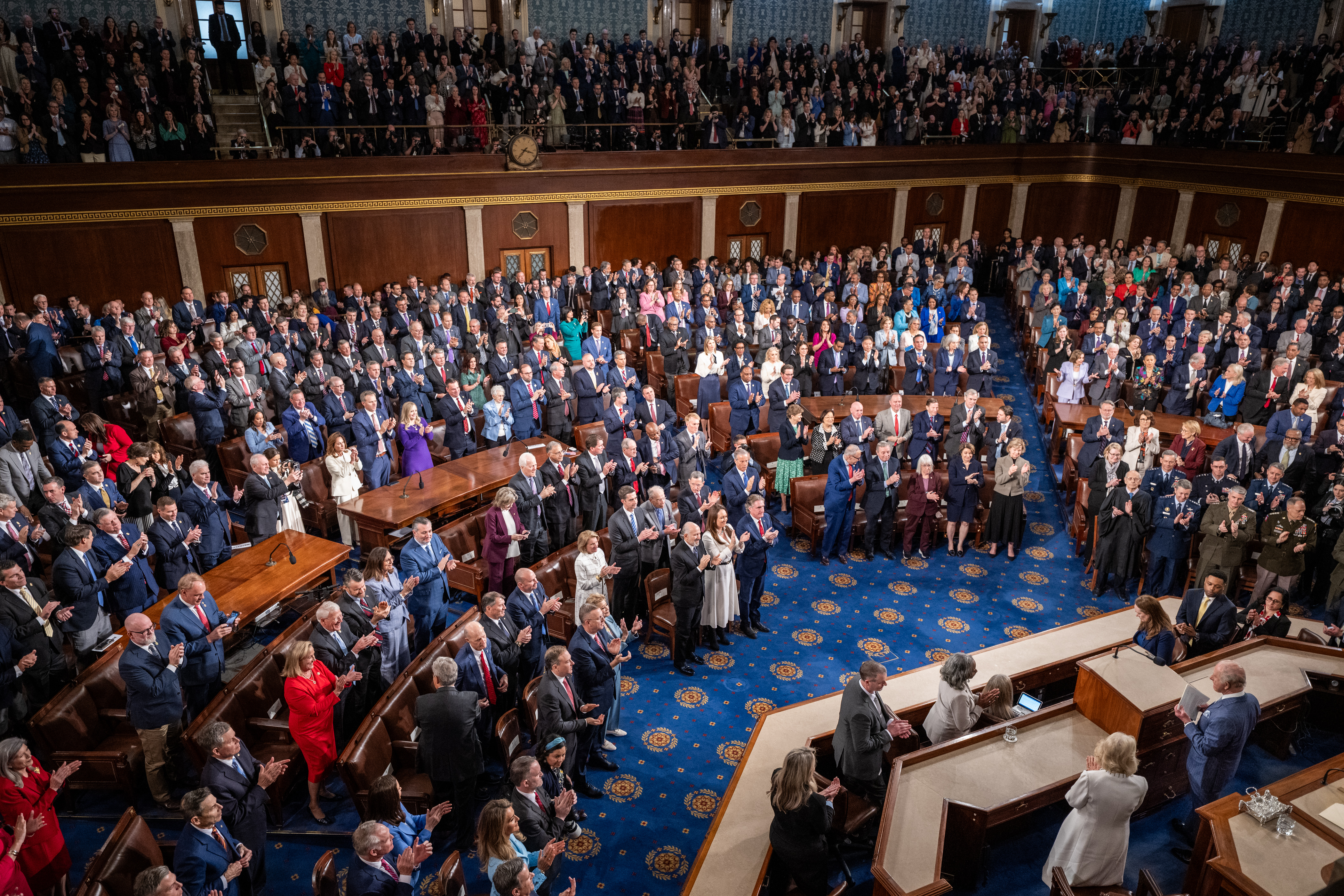Standing Congress Floor - King Charles